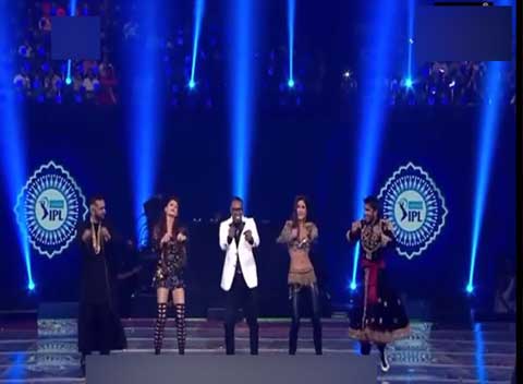 DJ Bravo performs with B-town celebrities 