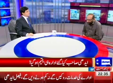 Malik Riaz makes donation for Edhi Foundation during live show