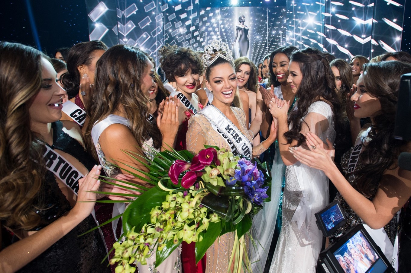 ♔ The Official Thread of MISS UNIVERSEŽ 2017 Demi-Leigh Nel-Peters of South Africa ♔ Universe%202