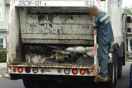 ride on trash truck