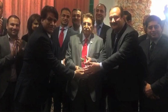 AJK PM awards Dunya News for excellent coverage of Kashmir issue