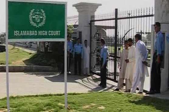 Imran Khan welcomes 10 bn defamation case by Shehbaz Sharif