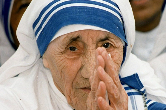 Mother Teresa's famous blue bordered sari now trademarked