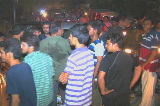 Lahore: Protest against unscheduled loadshedding
