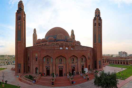 Grand Jamia Mosque: A fusion of traditional Islamic architecture and Pakistani culture
