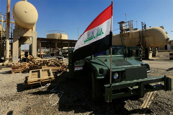 Iraqi forces push into the country's last IS-held town