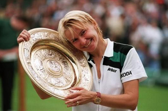 She was inducted into the International Tennis Hall of Fame in 2005