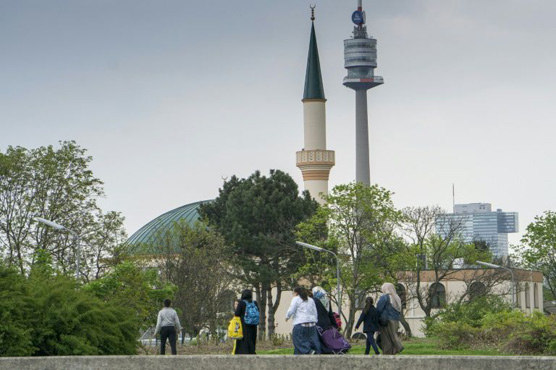 Europe's Muslim population to grow strongly