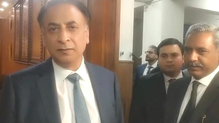 چیف سیکرٹری کی ایڈووکیٹ جنرل امجد پرویز سے ملاقات، لیگل ٹیم کی کارکردگی کو سراہا