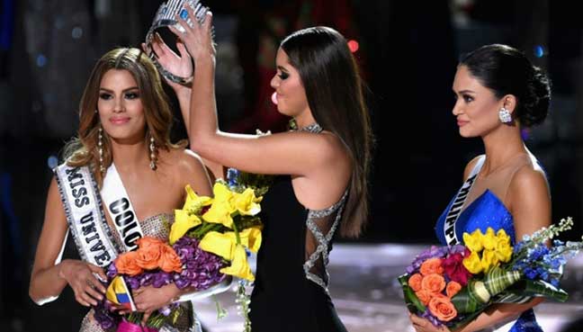 Miss Philippines crowned Miss Universe after live TV mixup ...