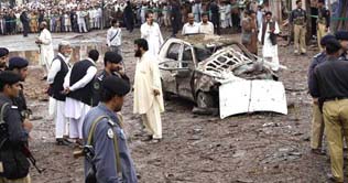Attack on Peace Committees car in Peshawar injures three 