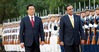 President visits Academy of Agriculture and Sciences in China 