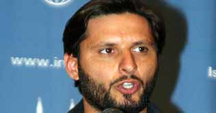 Afridi lays foundation stone of a gynae hospital in Mingora