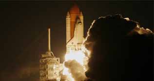 US shuttle Discovery lifts off 