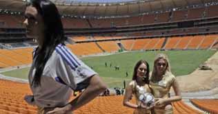 Beauties take to the pitch in Johannesburg