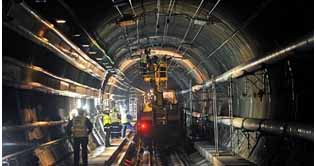 4 trains coming London from Paris stuck in Channel Tunnel 