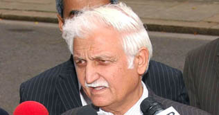 PML-N assured it will not demand Presidents resignation: Farhat