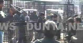 Four die, 17 injured as suicide bomber struck Peshwar Club