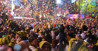 New Years Eve preparations on in NY