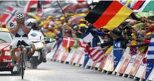 Aussie 'Haussler' wins stage 13 of Tour De France