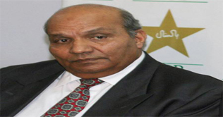 Seniors players should perform againtst India:Initikhab