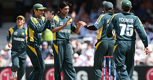 T20 World Cup: Pakistan thrash Ireland to reach semis
