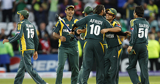 Pakistan stun proteas to reach T20 final