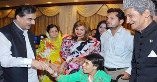 PM announces financial assistance for Quaids family   