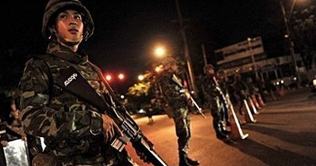 18 injured in crackdown on Bangkok protesters