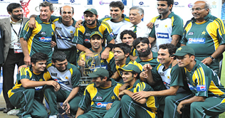 Gul,Afridi lead Pak to easy victory over Australia