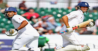 Windies fight against rising tide