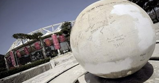 Messi and Ronaldo to clash in Champions League final