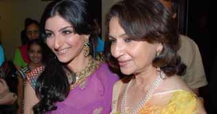 Sharmila Tagore, Soha share screen in 'Life Goes On'