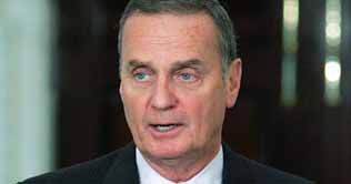 James Jones to arrive on Nov 13