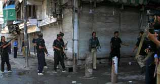 Peshawar police arrests 84 Afghans after blast 