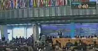 UN food summit approves strategy shift on world hunger