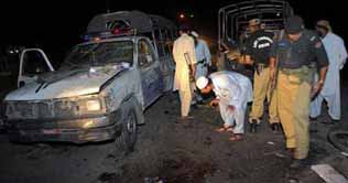 Peshawar: Attack on police mobile, 2 officials killed