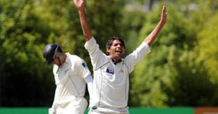 NZ reaches 276-6 on first day of Dunedin test