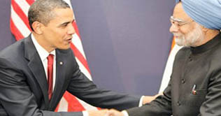 Obama sees Pakistan progress on extremism