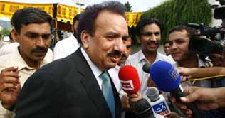 No clash on Kerry-Lugar Bill, claims Malik 