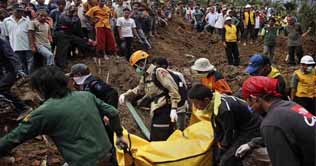 Sumatra victims get US aid after 10 days 