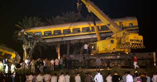 25 dead as two trains crash in Egypt  