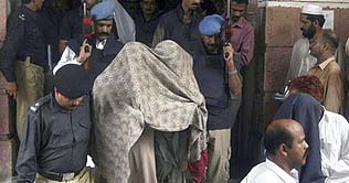 Karachi: 200 foreigners arrested during crackdown