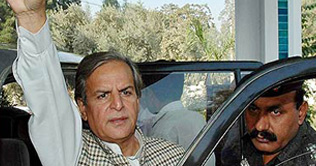 Hashmi accuses Khar served as RAW agent 
