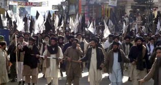 Locals form lashkar against militants in Peochar 