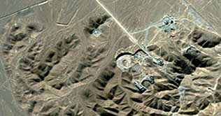 US issues photographs of Irans nuclear plant 