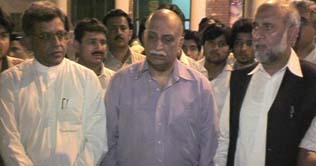 Lahore: Students beat up PU disciplinary committee head