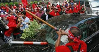 Bangkok: 3 dead in protests, 45 injured