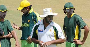 T20 World Cup: Defending champs leaves for Windies 