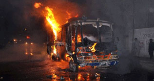 Violence engulfs Karachi; 47 killed, 120 hurt